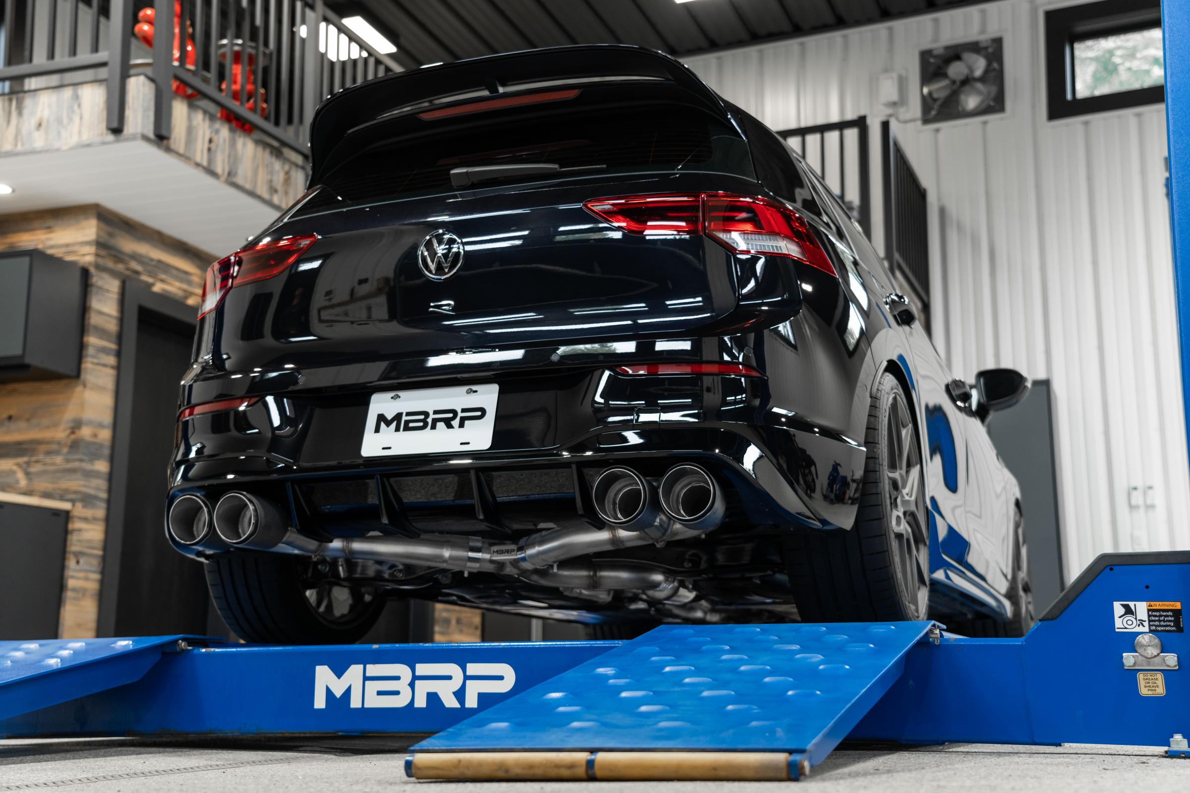 2022-Up Volkswagen Golf R MK8 T304 Stainless Steel 3 Inch Cat-Back Quad Split Rear Carbon Fiber Tips Valve Delete MBRP